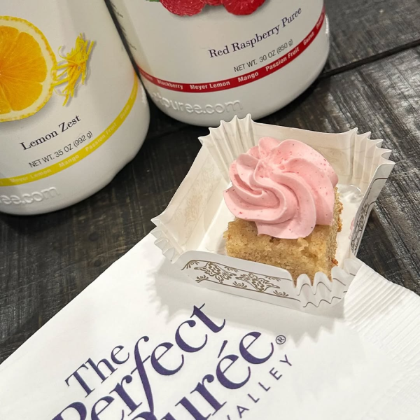 up close cake bites